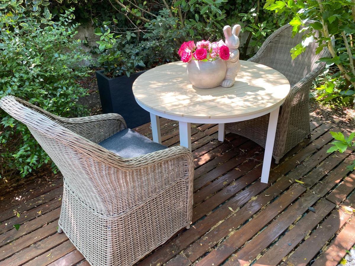 Bed and Breakfast Chez Patou Laval  Exterior foto